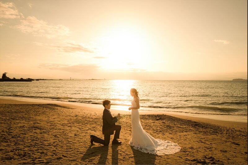 夕陽の中でプロポーズショット