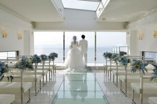 海を臨むチャペルで撮影