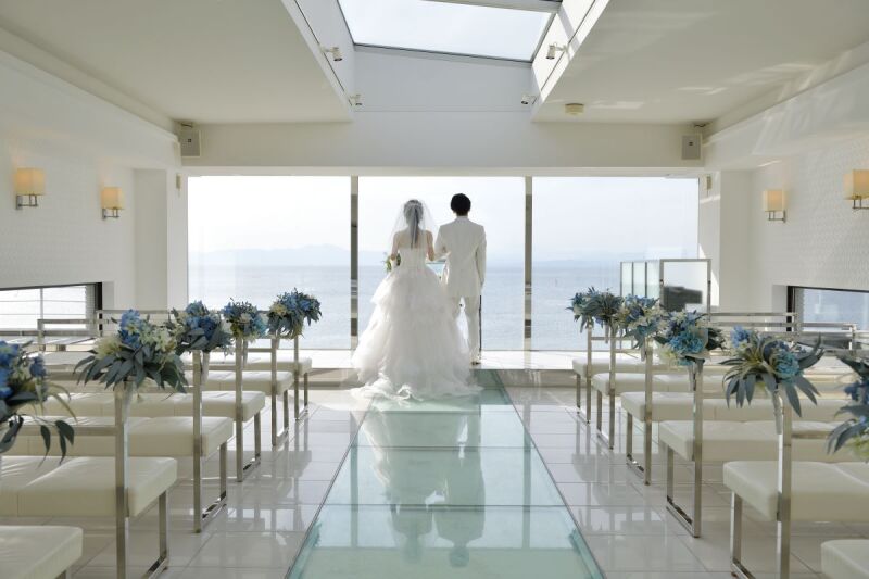 海を臨むチャペルで撮影