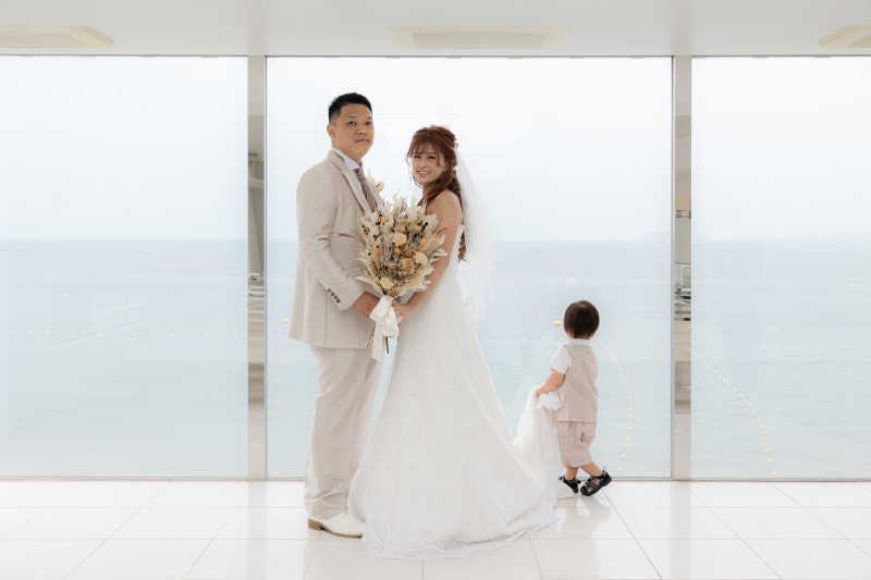 洋装×チャペル・ロケーションフォト