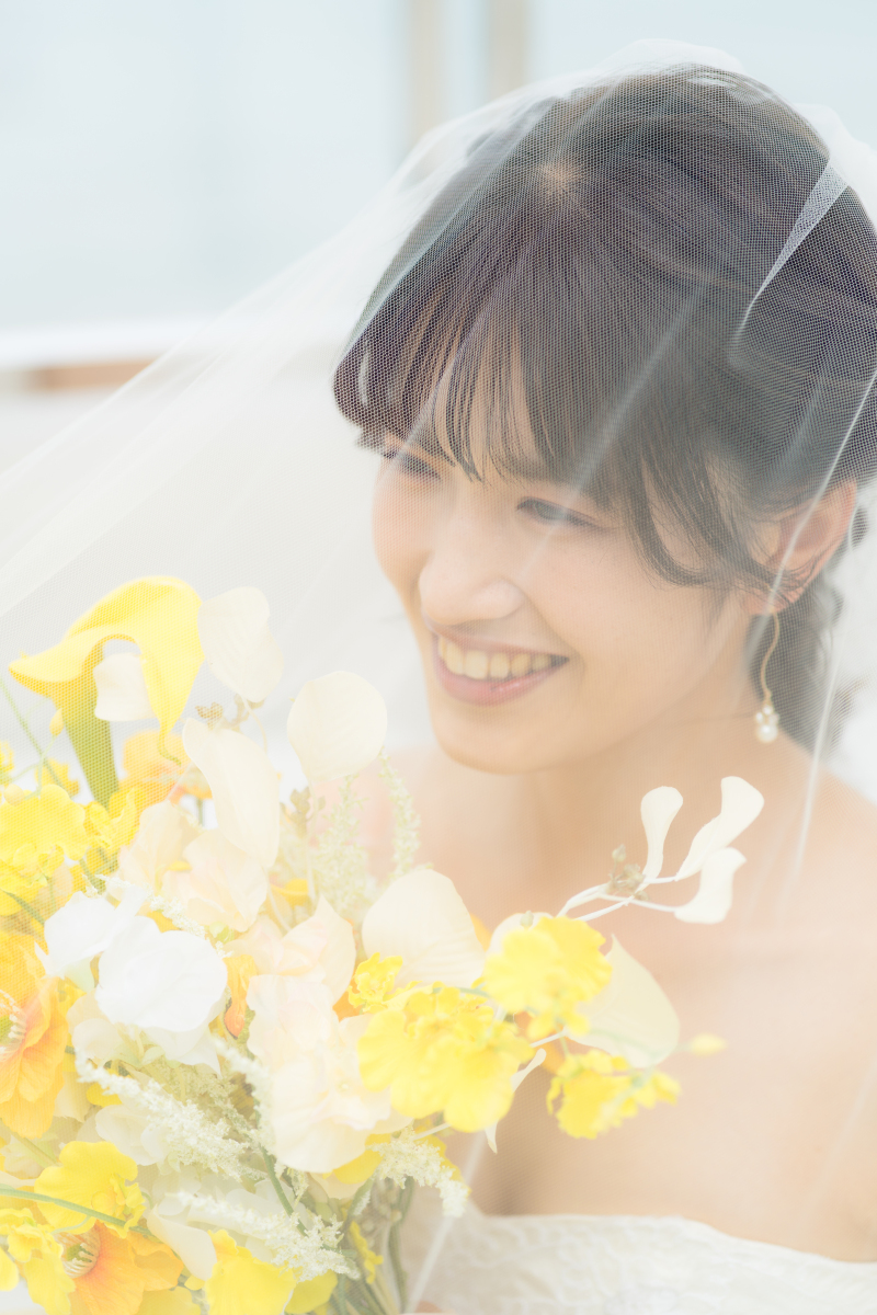 新婦の自然なほほえみ