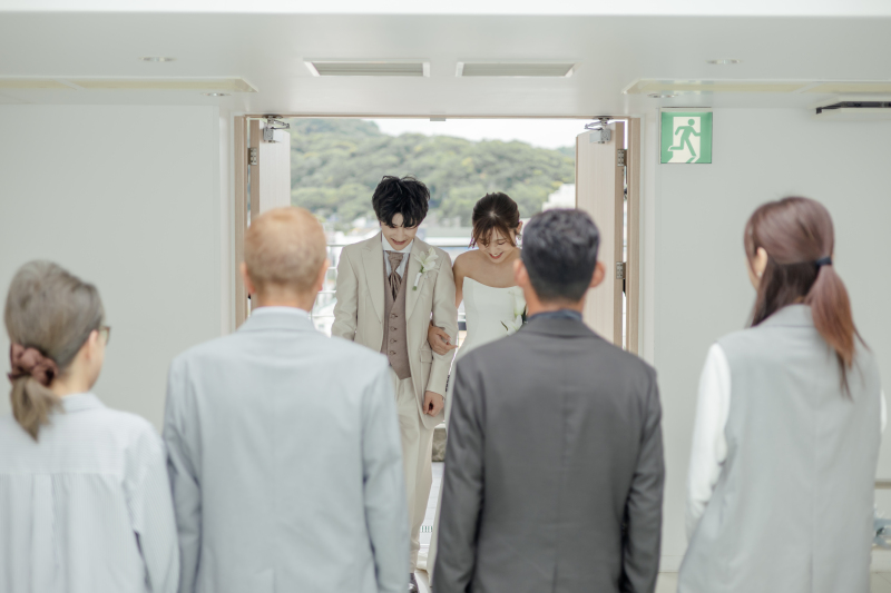 ご家族がおふたりをお出迎え