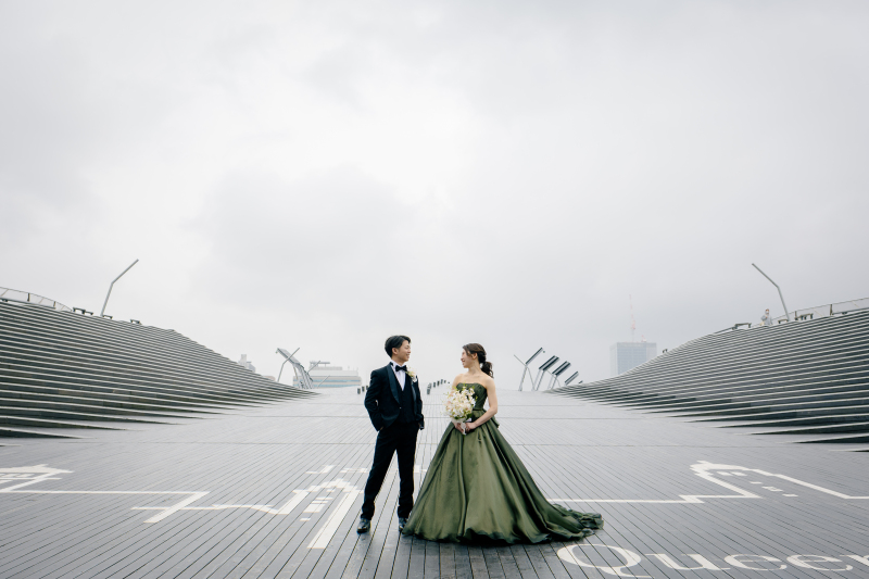 雨の中にこそ彩る写真