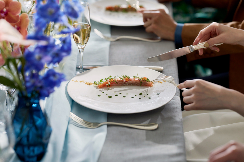 葉山の土地の色を五感で愉しむフルコース