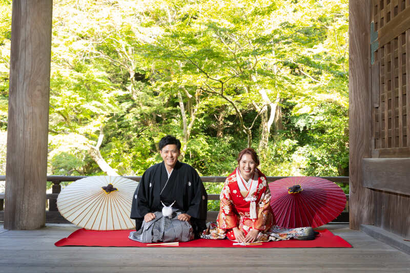 華やかな色彩の伝統衣裳「色打掛」