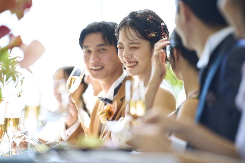 撮影の後は家族で会食。絆を深める特別なひととき