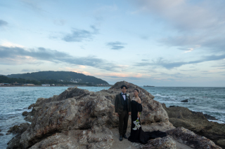 STYLE＋横浜・葉山_岩礁×海岸ロケーション（一色海岸）
