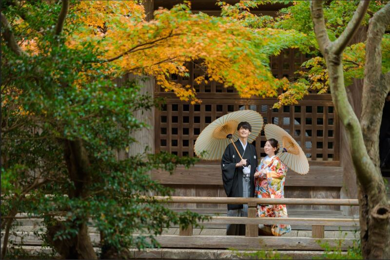 【和装*紅葉ロケーションプラン】和装(白無垢または色打掛)・紋服、100カット保証、着付・ヘアメイク込