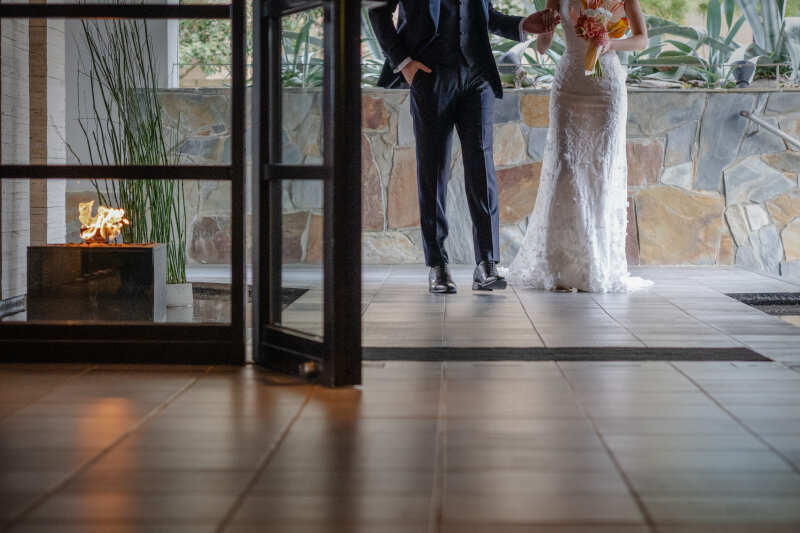 【洋装2着フォトプラン】上質ドレス&times;タキシード&衣装小物レンタル,ヘアメイク,データ150枚,移動費,撮影申請費込