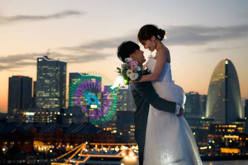 【サンセットや夜景と共に★大桟橋撮影プラン】上質ウェディングドレス×タキシード【レタッチ済100カット以上全データ付き】