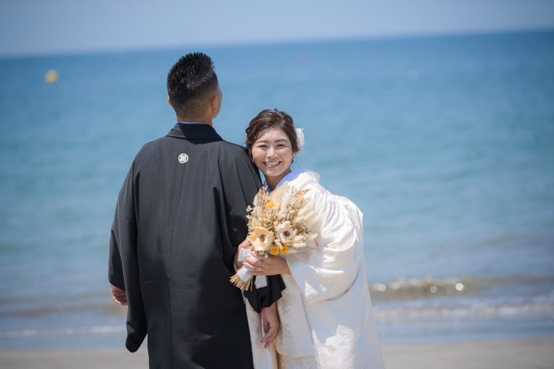 【7-9月撮影限定】《最安値オールインパッケージプラン》海ロケ撮影｜新婦和装&times;紋付袴・ヘアメイク・写真データ・アテンド