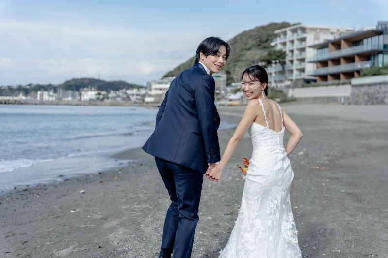 《2026年3月までの撮影限定｜選べる特典有》【チャペル&森戸海岸撮影プラン】ドレス&times;タキシード・美容アテンド・データ150枚