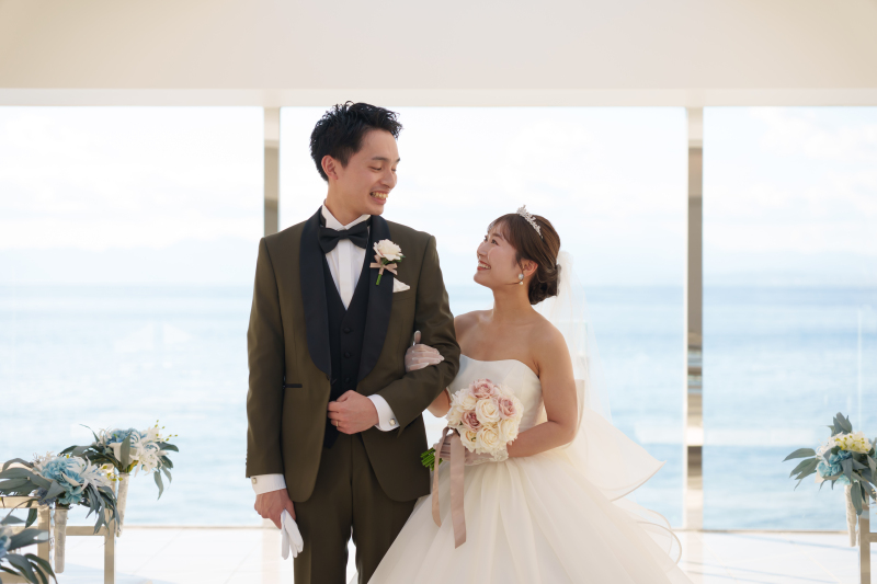 【7-8月撮影限定】◆◇最安値オールインパッケージプラン◇◆洋装&times;チャペル｜写真データ・ヘアメイク・衣装事前試着付