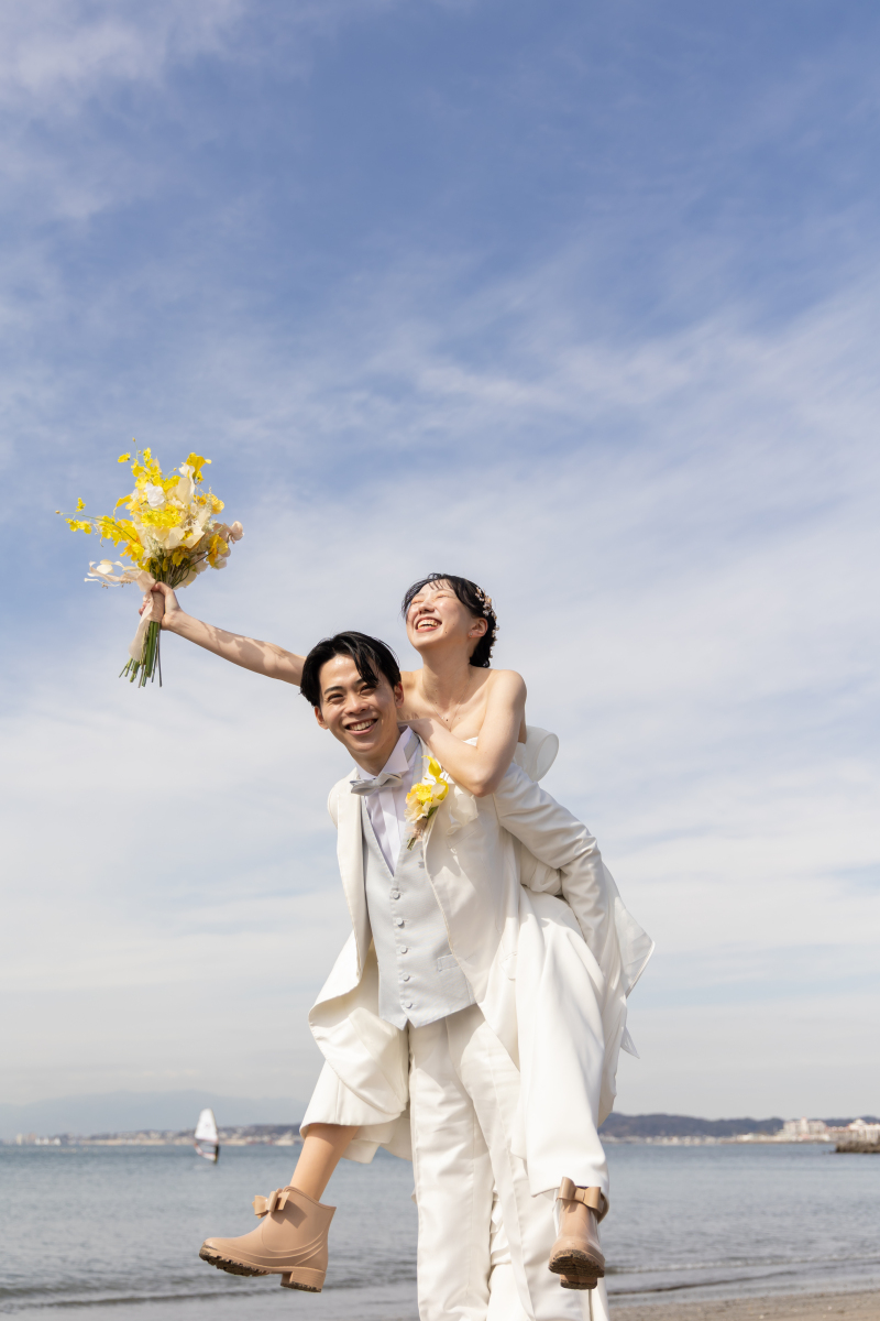 【冬の澄んだ空気の中で…】葉山ロケ撮影 | 100カット《ヘアメイク・アテンド・移動費・撮影申請料込み》♦上質ドレス×タキシード