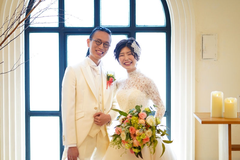 おふたりにリラックスして撮影して頂くため、雑談をしながら撮影するため、おふたりの、自然な笑顔をお写真に収めることが出来ます１