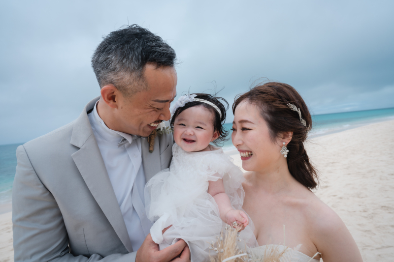 家族3人初ビーチでの撮影♪