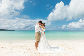 仲の良さ伝わる宮古ウェディングフォト！