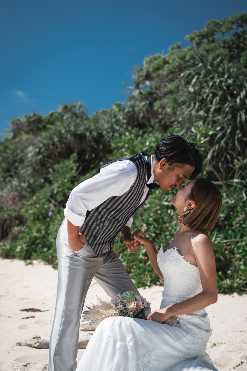 手に手をとって♡