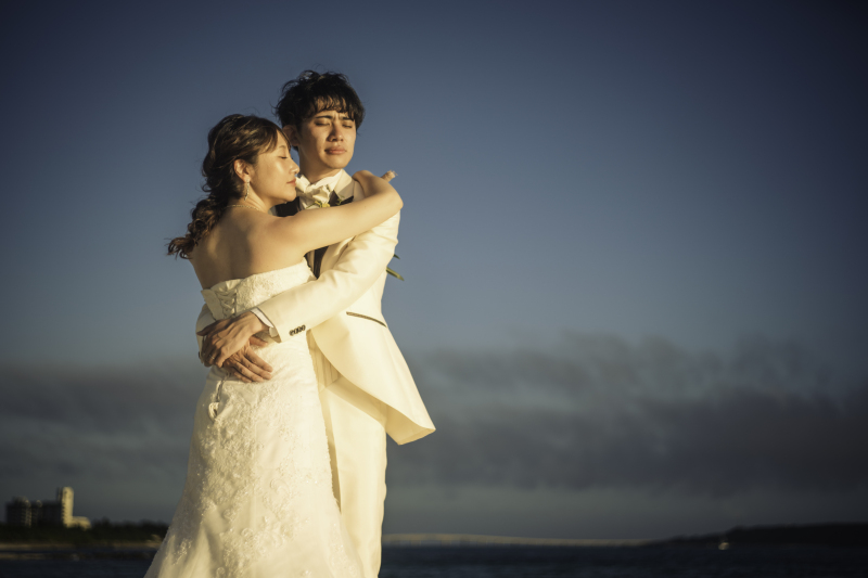 沈んでいく夕陽を見ながら。