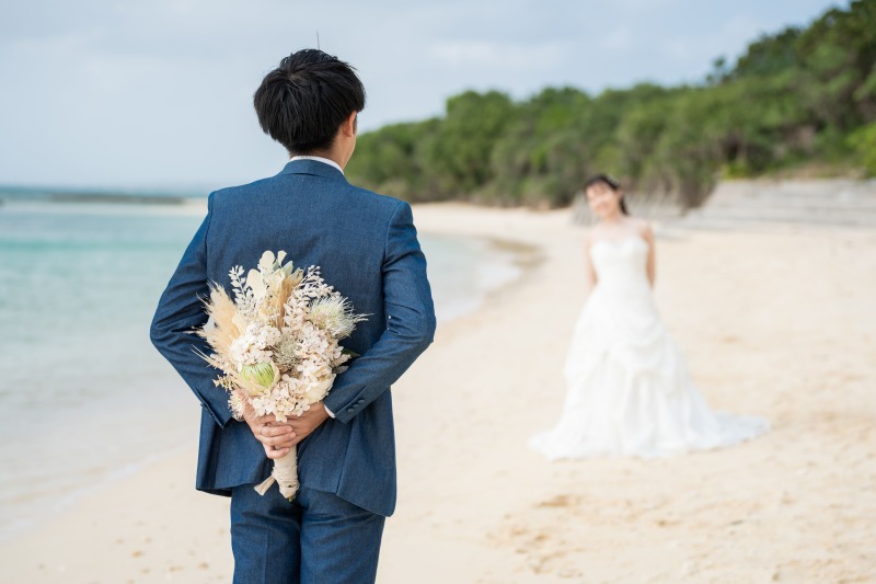 ブーケを隠して