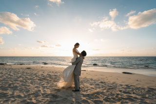 爽やかな青空ビーチ＆ロマンティックなサンセット