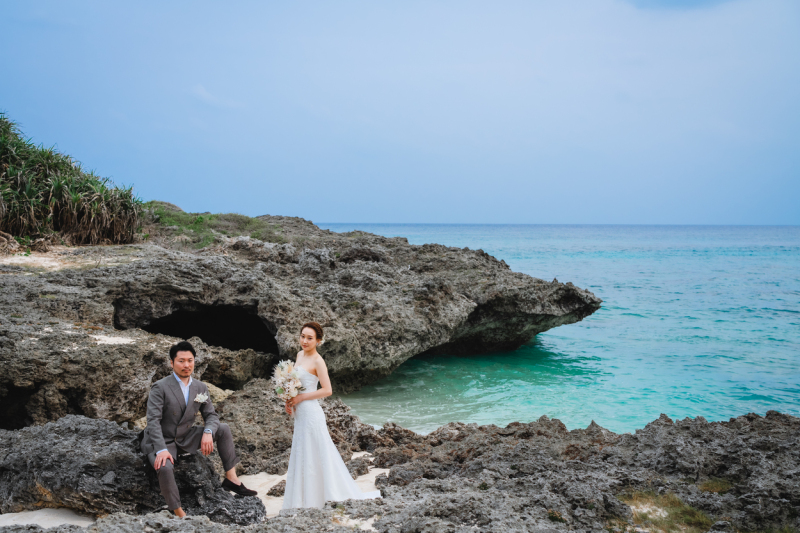 砂浜から岩場へ