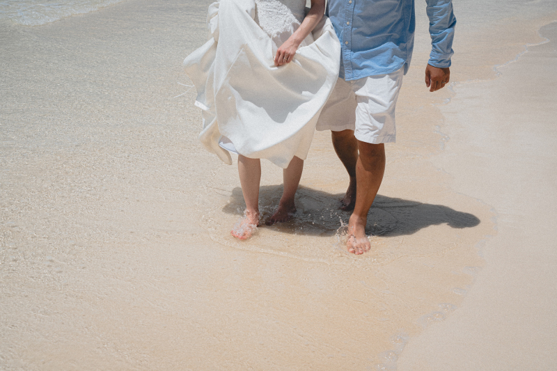 パーツフォト、続いては裸足のお足元だけのショット