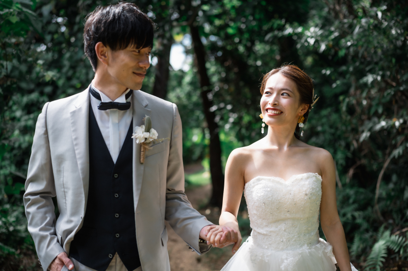 南国の濃いグリーンの中で！