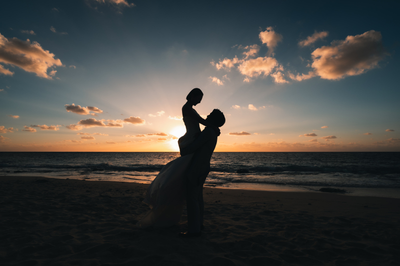 ドラマティックなシルエットフォト