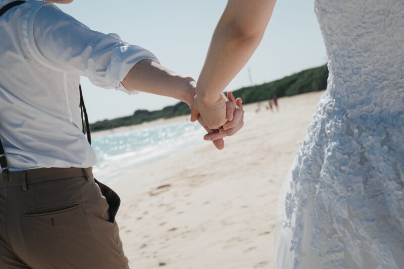 手繋ぎショット!