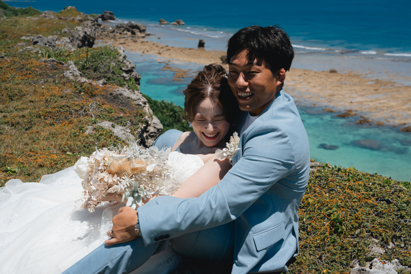 宮古ブルーをバックに☆