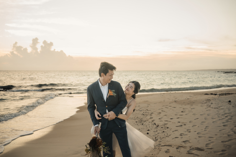 後ろからぎゅー