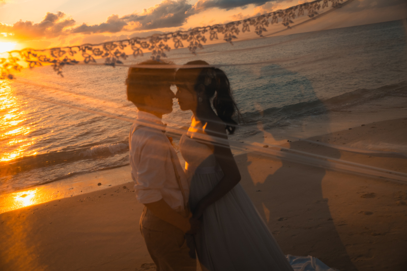 ベールに包まれたお二人♡