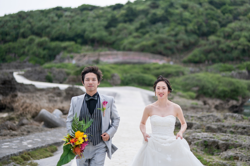 宮古島の大自然でウエディングフォト