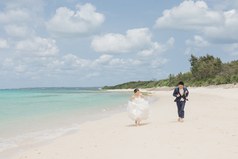 全力でかけっこするお二人♡