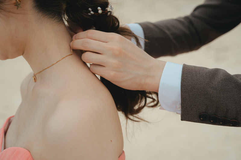 ネックレスをつけて!