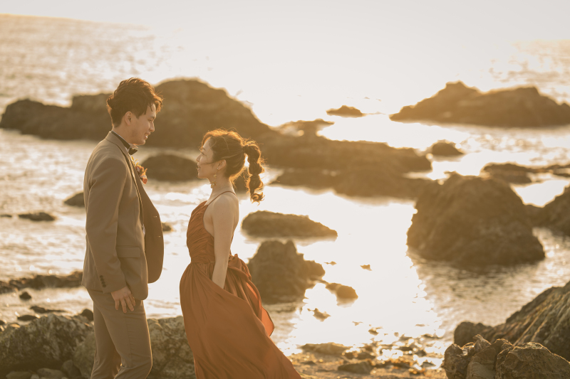 何気ない表情、何気ないシーンを作品に仕上げられるのは、技術に加え、抜群のコミュニケーション能力があるからこそ。いつも明るく楽しい会話でご新郎ご新婦を和ませ、現場の雰囲気を明るくしてくれるのも彼の魅力。