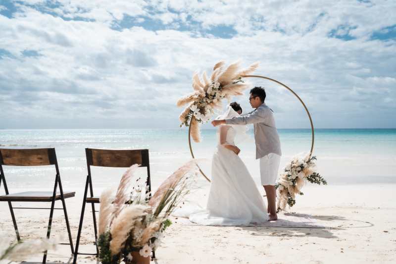 ☆ムービー付☆【感動のビーチウエディングフォト】《ドローン撮影付》ドレス・ヘアメイク・ブーケ全てコミ!<贅沢90分撮影>