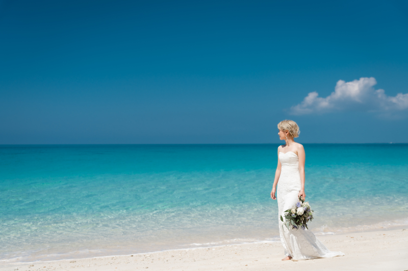 ★キャンペーン♪★【青空ビーチフォト】《ドローン写真&動画付》衣裳+メイク+ブーケ全てコミ!