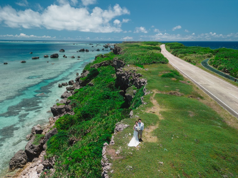 【青空ビーチ&東平安名崎】《2ロケともにドローン動画付》衣裳チェンジもOK<衣裳/美容/全データ/雨天安心保証>※土日同額