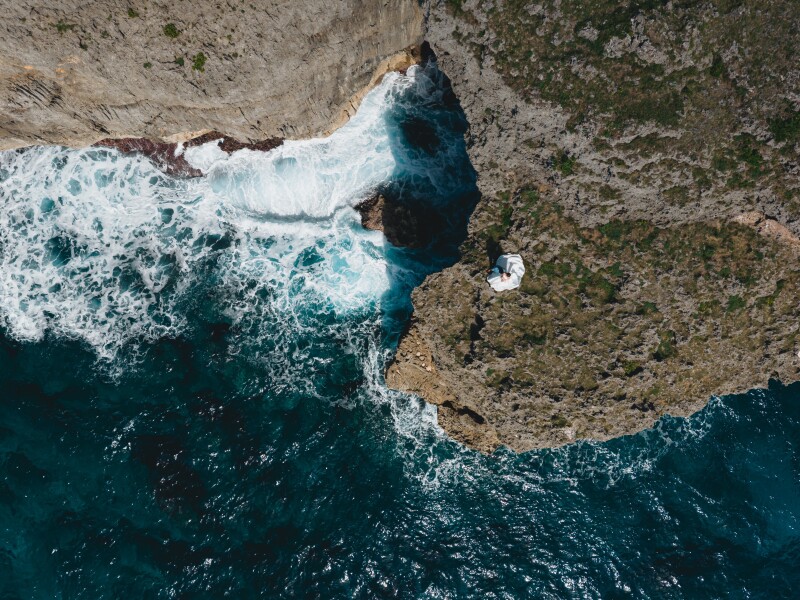 ＜美肌痩身補正付＞3月中申込！2着目ドレス無料&2ロケドローン動画【青空ビーチ &ダイナミック崖フォト】全データ＊土日追加無料