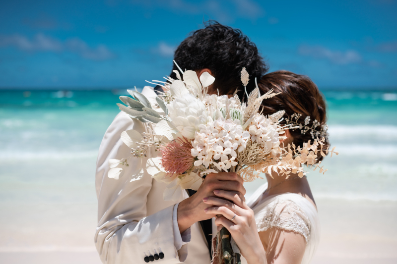 ☆アルバム付☆【青空ビーチフォト】《ドローン写真&動画付》衣裳+メイク全てコミ!