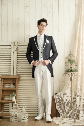 tuxedo navy blue＆white