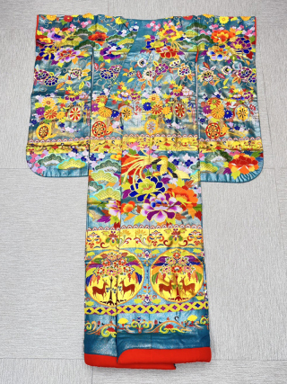 E112/色打掛_青緑黄