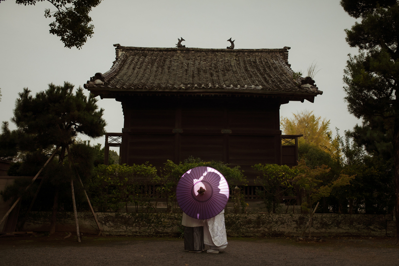 和の静寂に包まれて