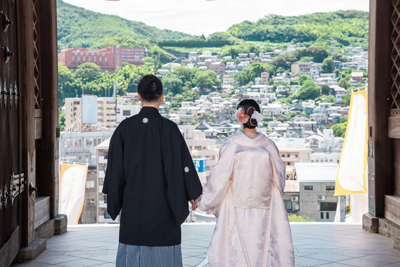 新たな景色へ、ふたりの背中