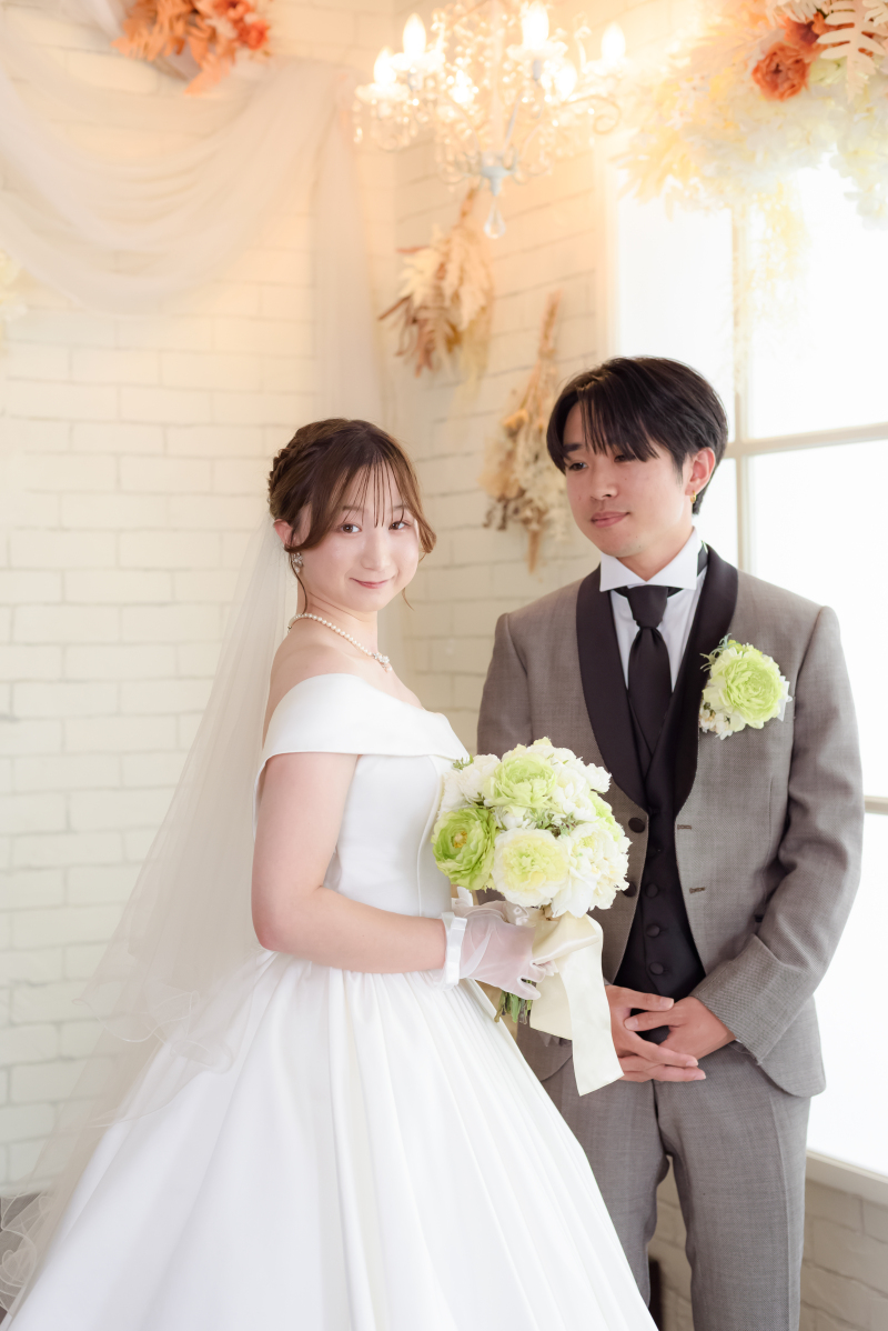 清楚なウェディングスタイル