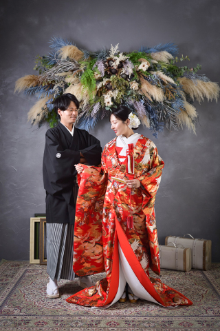 伝統美と絆を映す和装の一枚