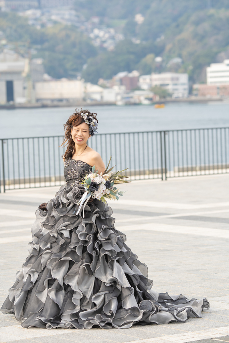 魅せる、笑顔とドレス