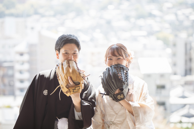 グローブ越しの笑顔